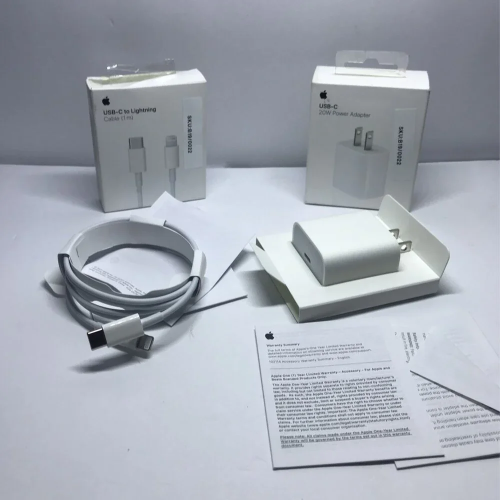 Original Apple USB-C 20W Power Adapter + USB-C Lightning Cable (1m)
